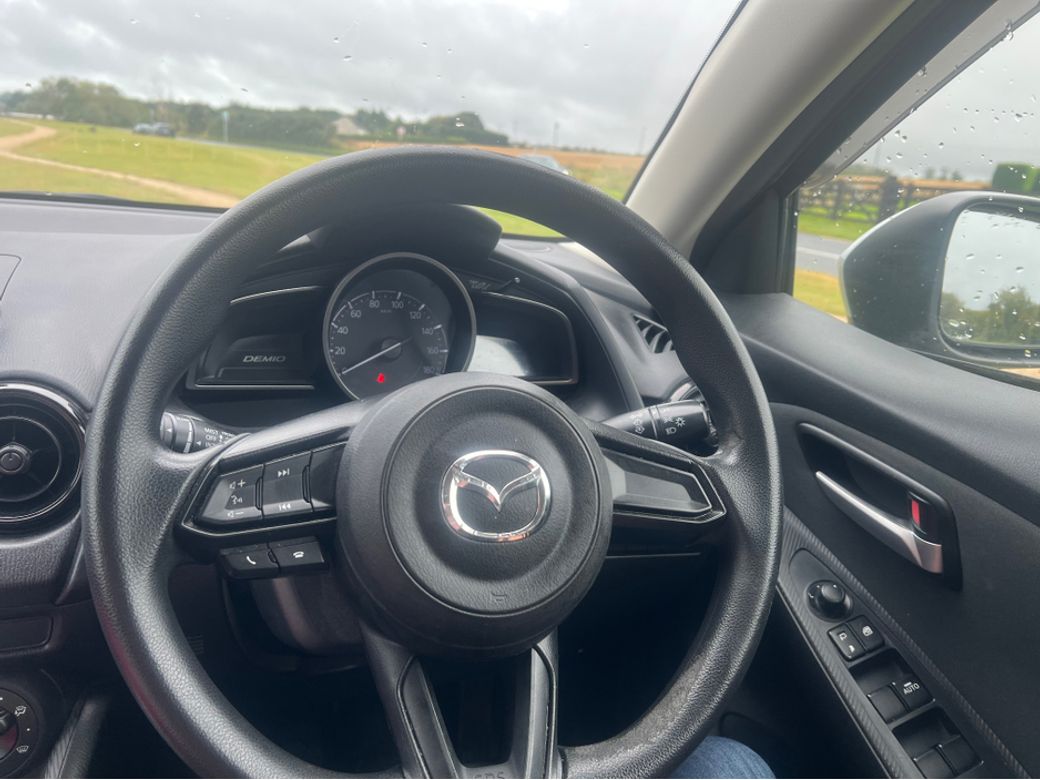 2017 Mazda Demio