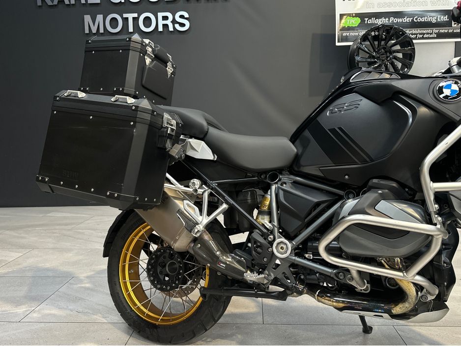 2022 BMW R1250