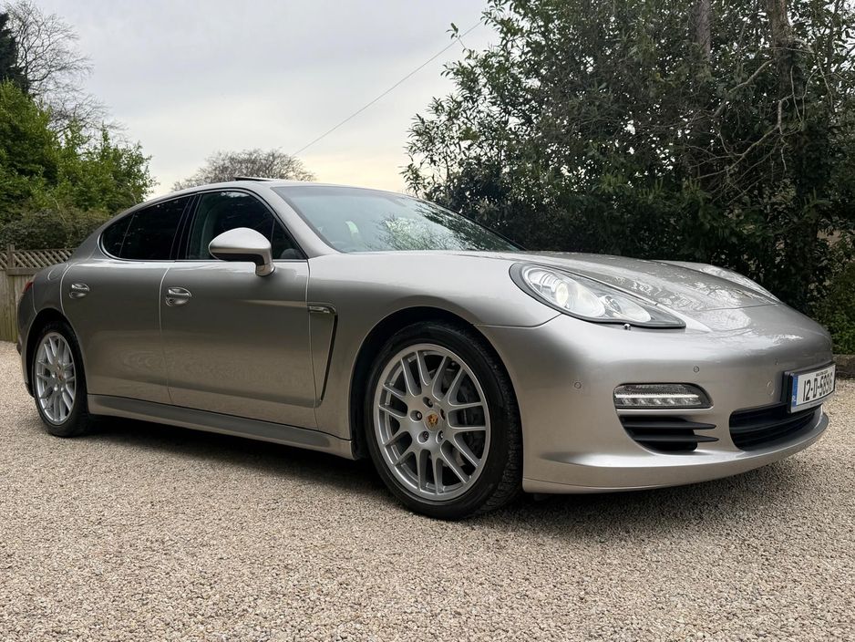 2012 Porsche Panamera