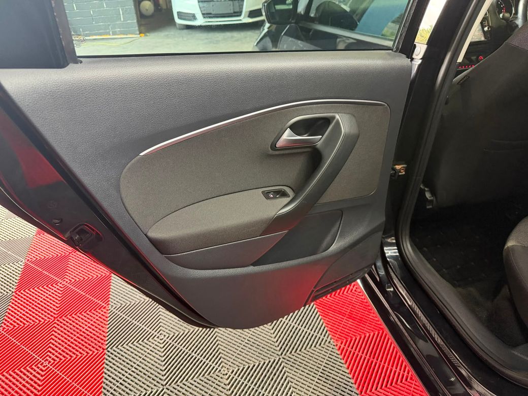 2014 Volkswagen Polo