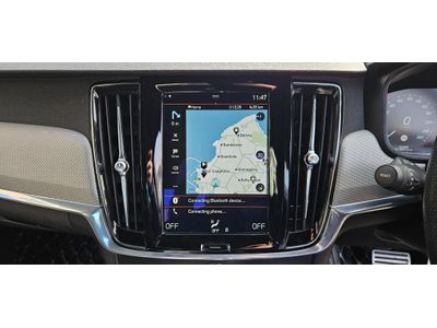 2017 Volvo S90