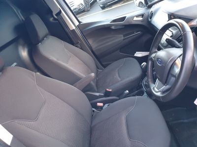 2022 Ford Transit Courier