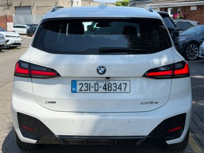 2023 BMW 225