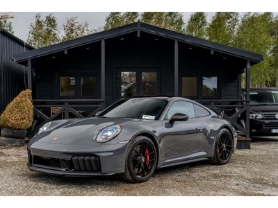2025 Porsche 911