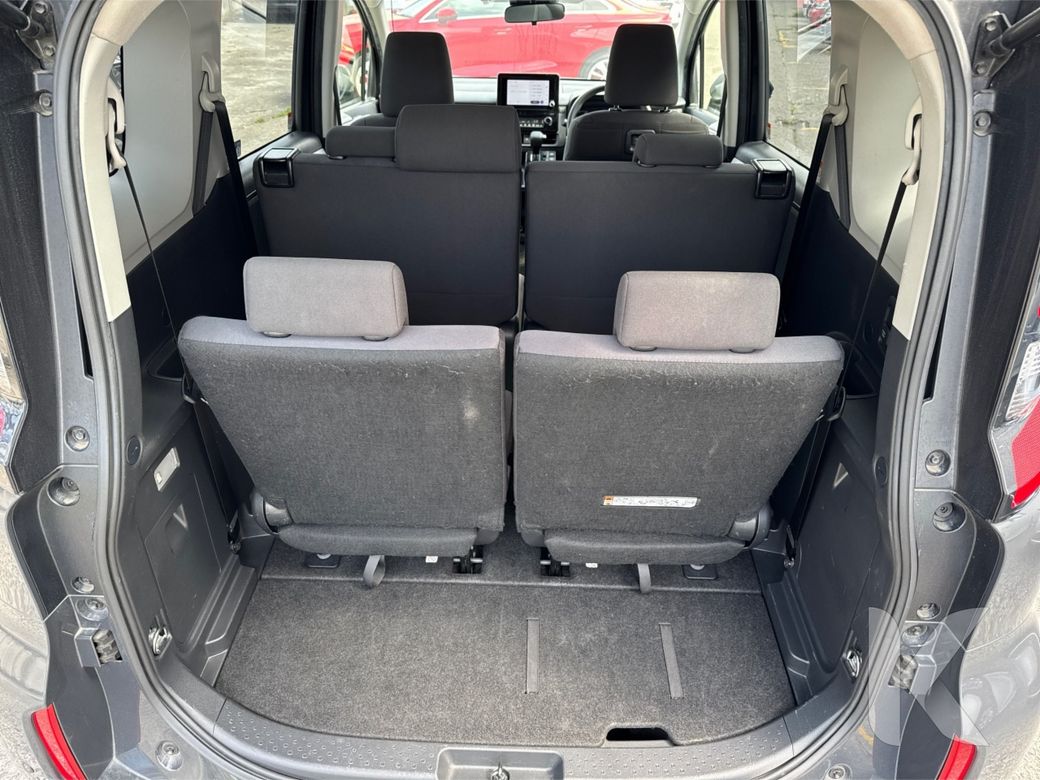 2023 Toyota Sienta