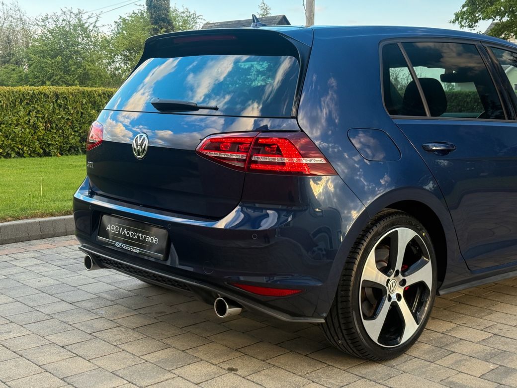 2016 Volkswagen Golf