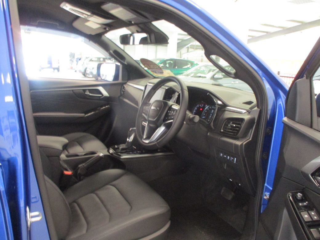 2025 Isuzu D-MAX