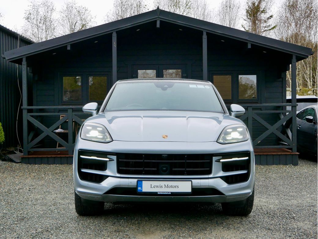2024 Porsche Cayenne