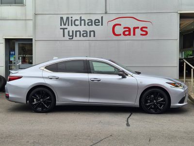 2023 Lexus ES 300h