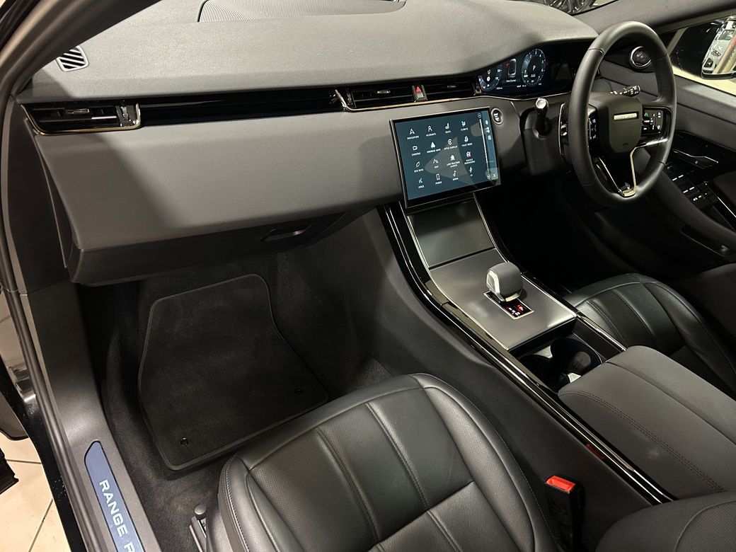 2025 Land Rover Range Rover Evoque