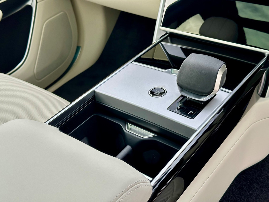 2026 Land Rover Range Rover