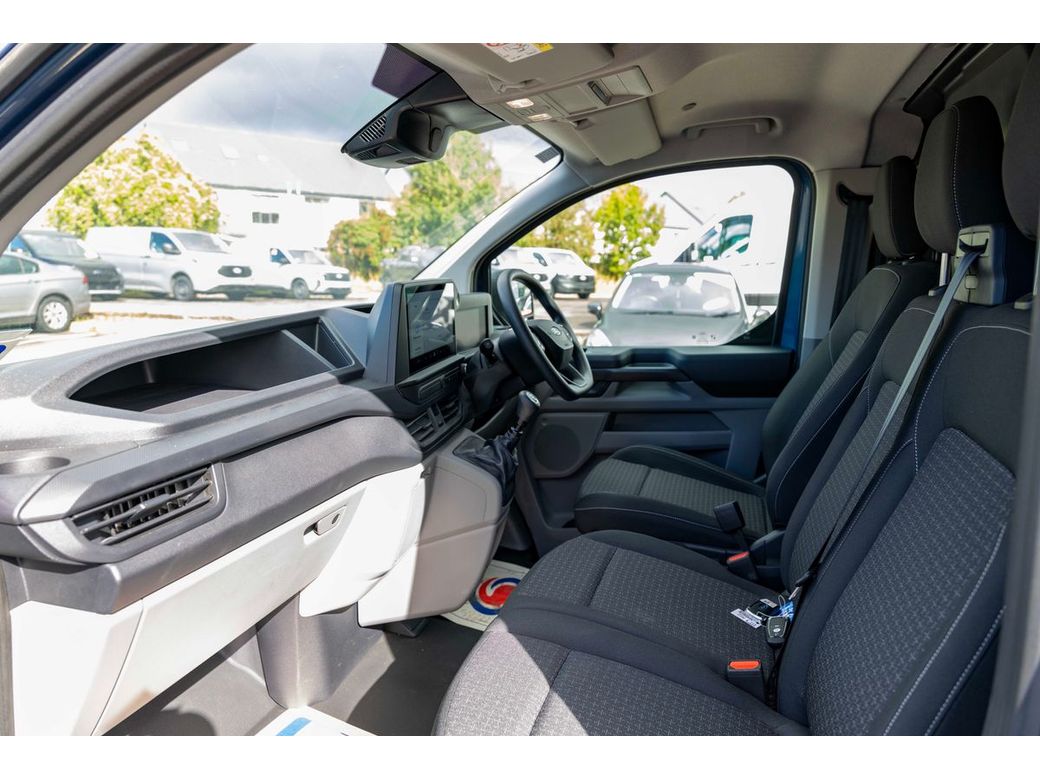 2025 Ford Transit Custom