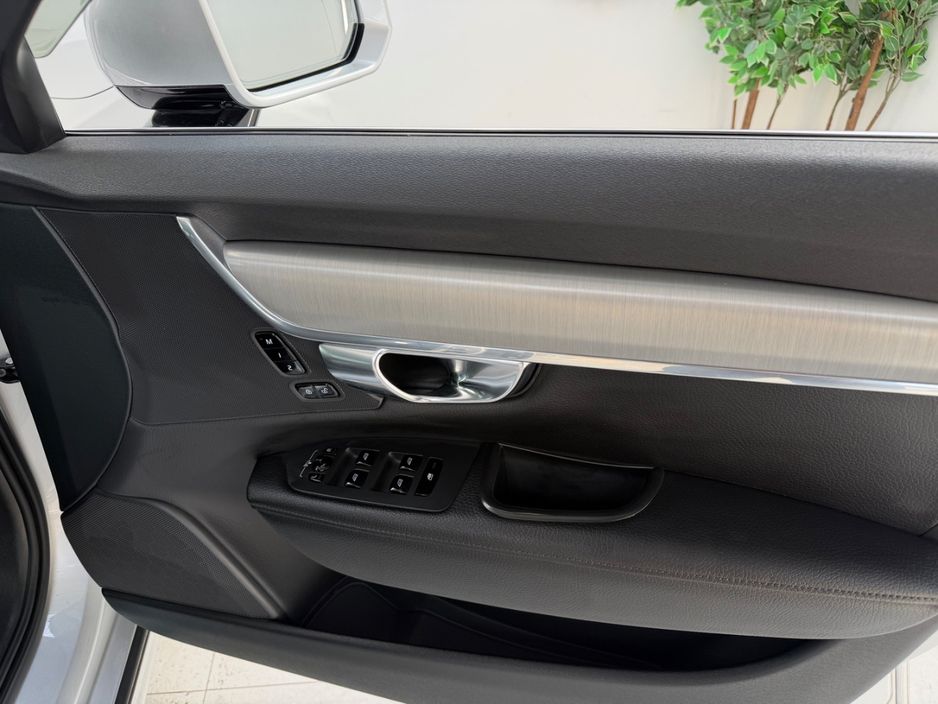 2019 Volvo V90