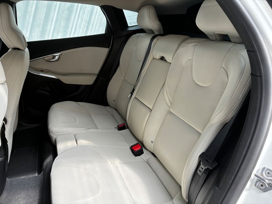 2016 Volvo V40 Cross Country