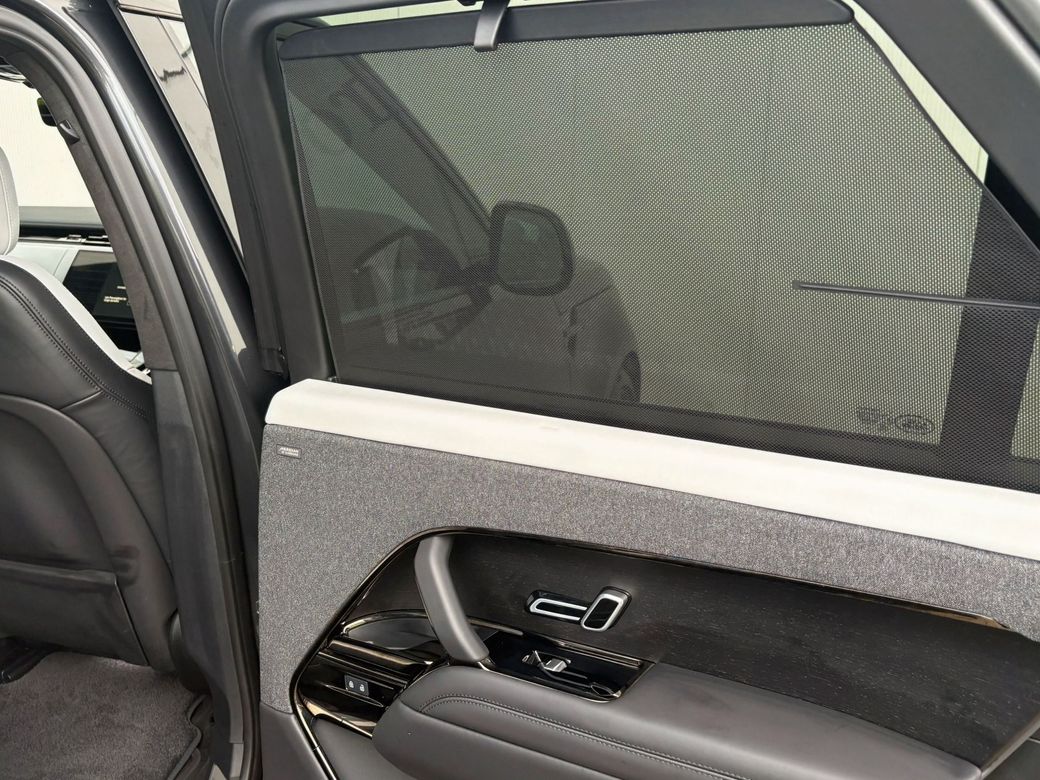 2025 Land Rover Range Rover Sport