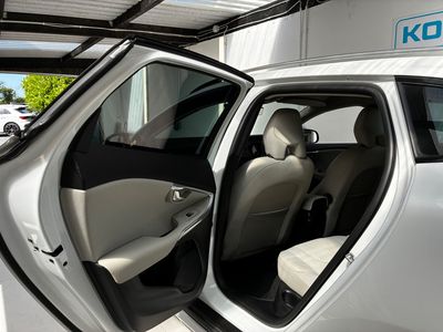2016 Volvo V40 Cross Country
