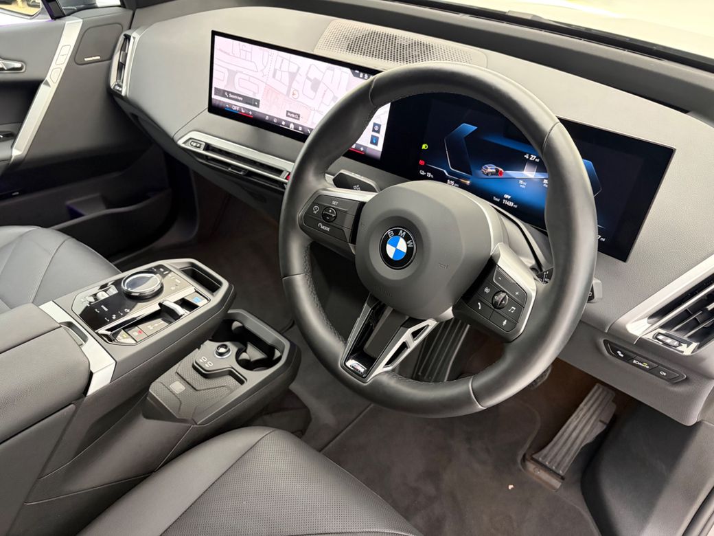 2025 BMW iX