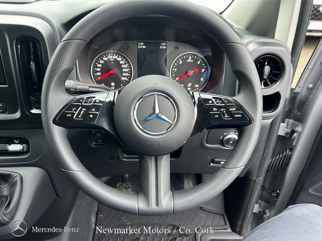 2027 Mercedes-Benz Vito