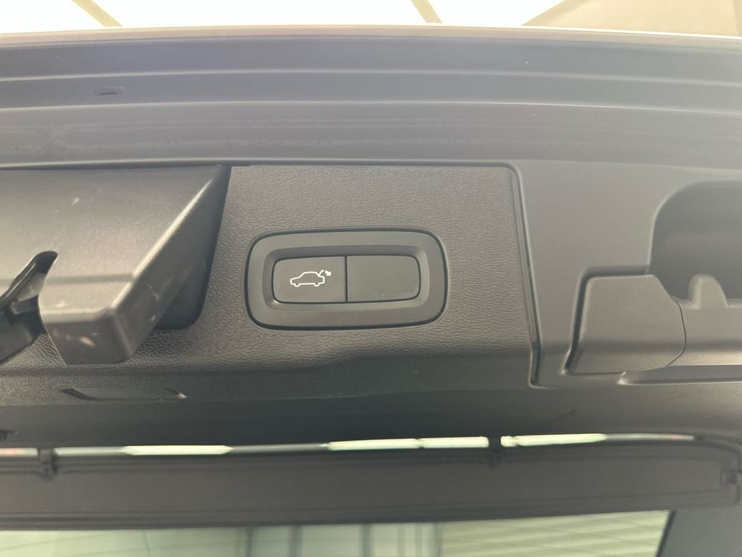 2022 Volvo XC60
