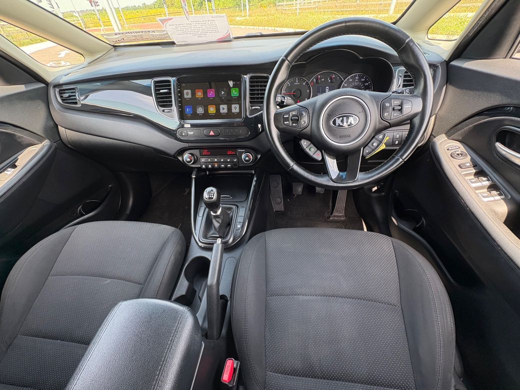 2016 Kia Carens