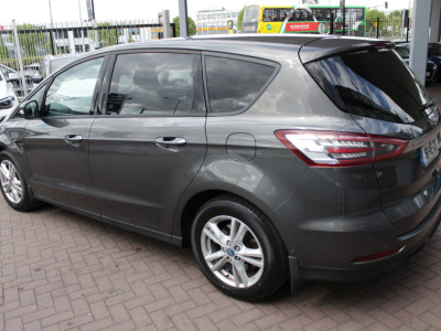 2016 Ford S-Max