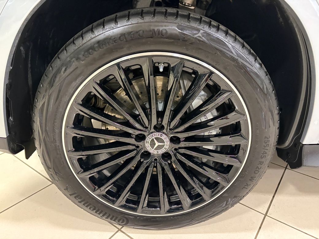 2025 Mercedes-Benz GLC Class