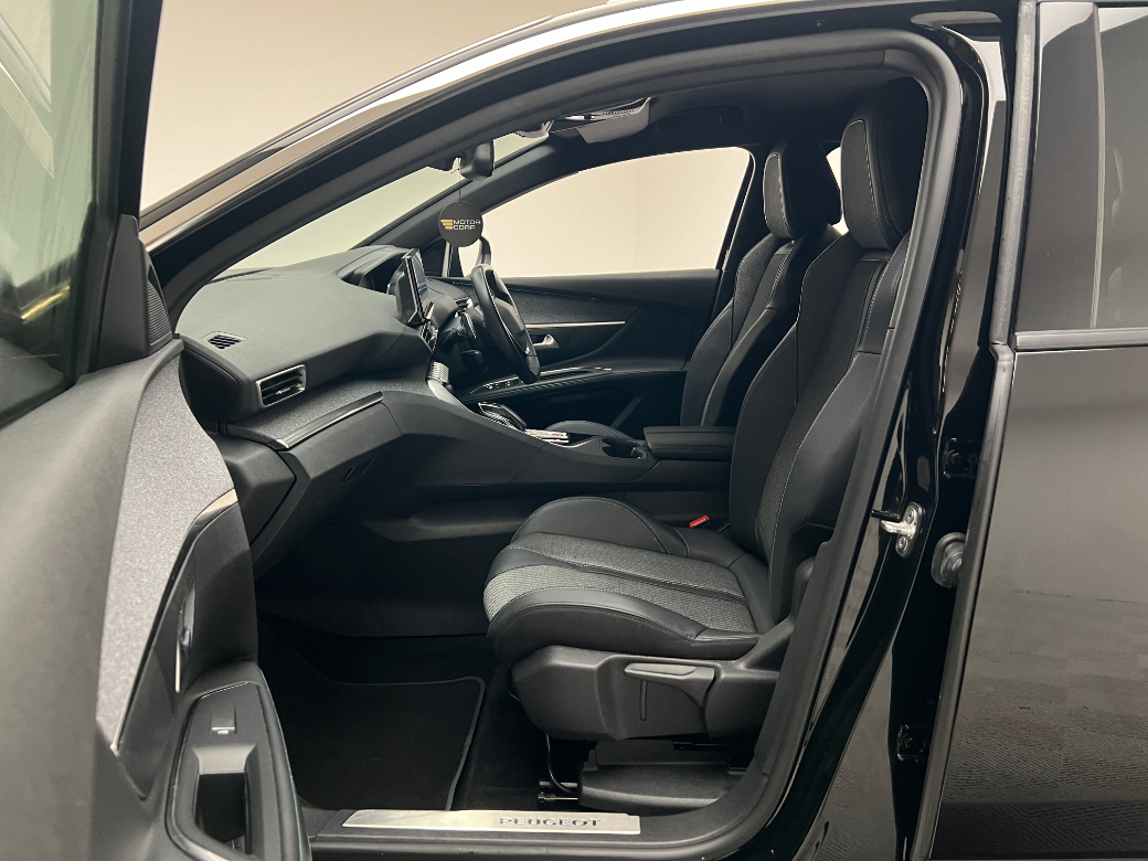 2023 Peugeot 5008