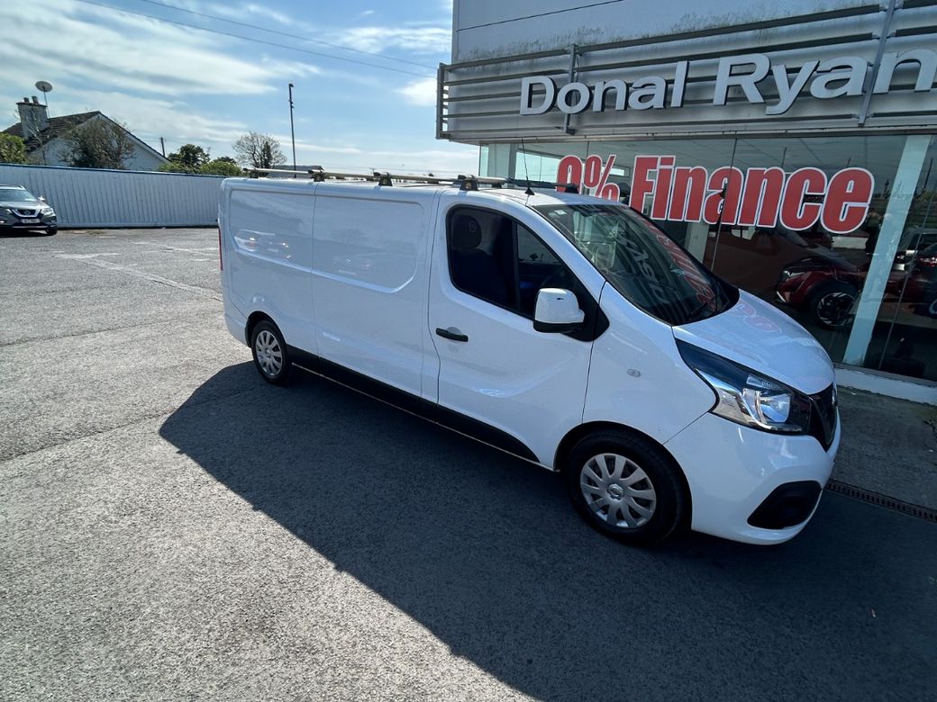 2021 Nissan NV300