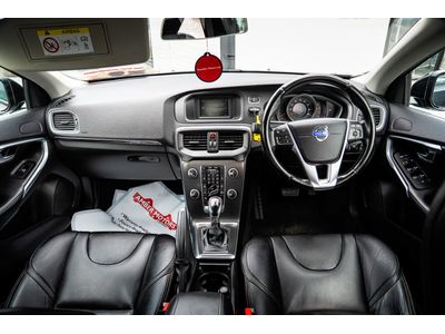 2015 Volvo V40