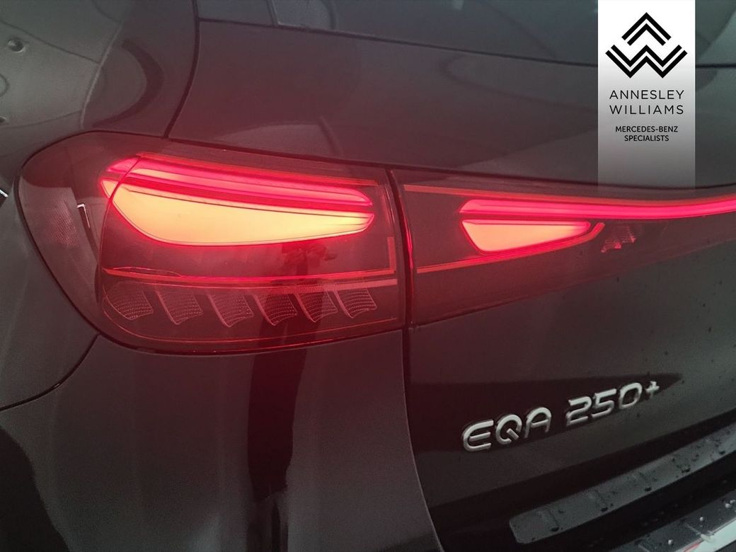 2025 Mercedes-Benz EQA