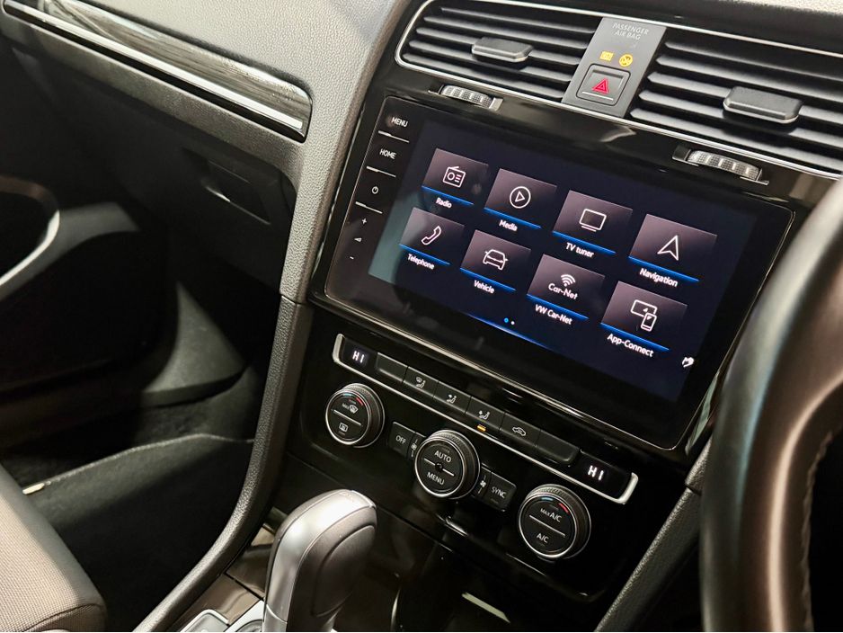 2018 Volkswagen Golf