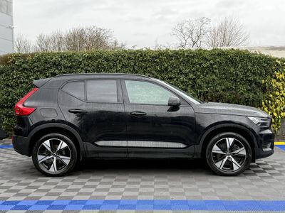 2022 Volvo XC40