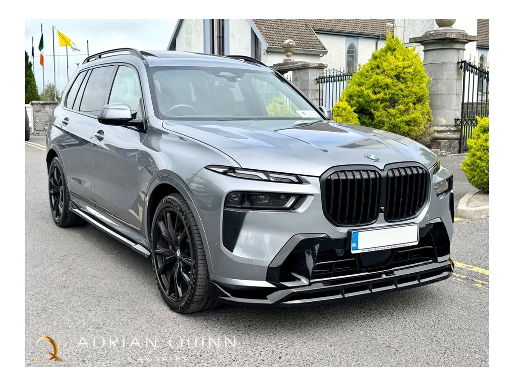 2023 BMW X7