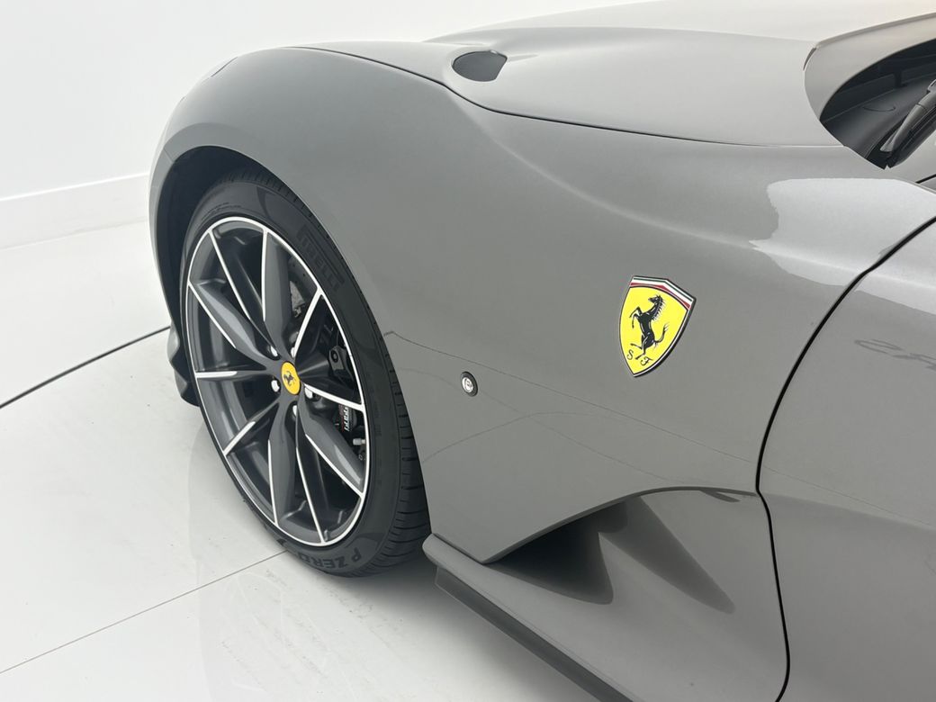 2020 Ferrari 812 GTS