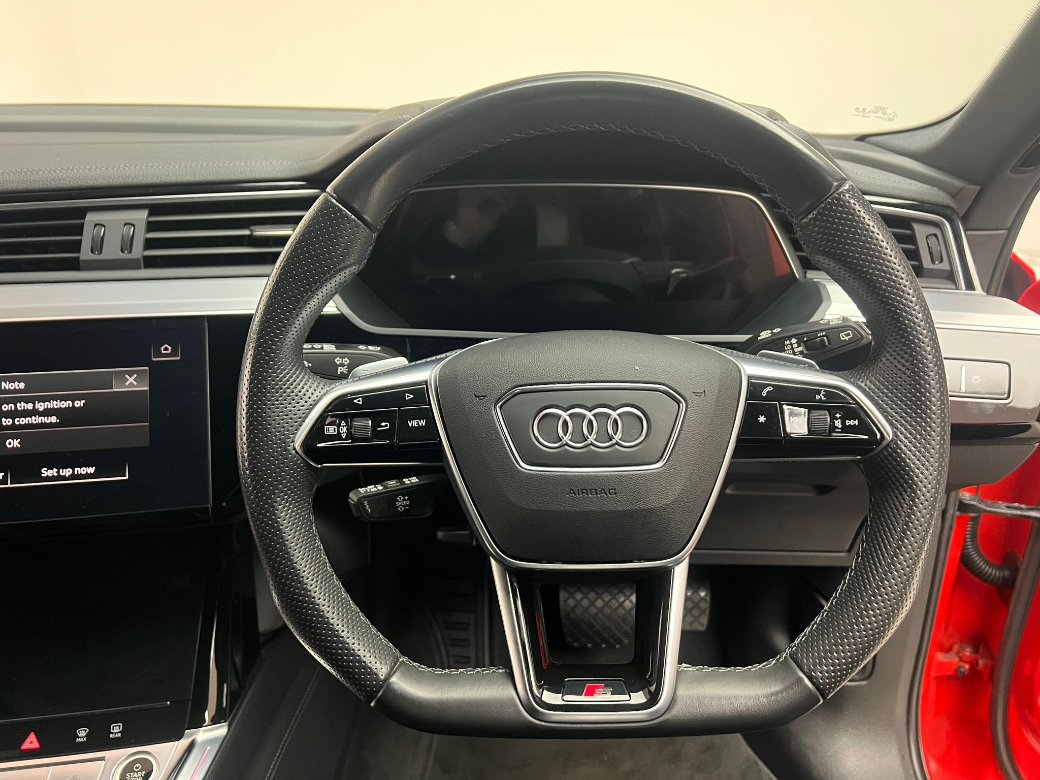 2022 Audi e-tron