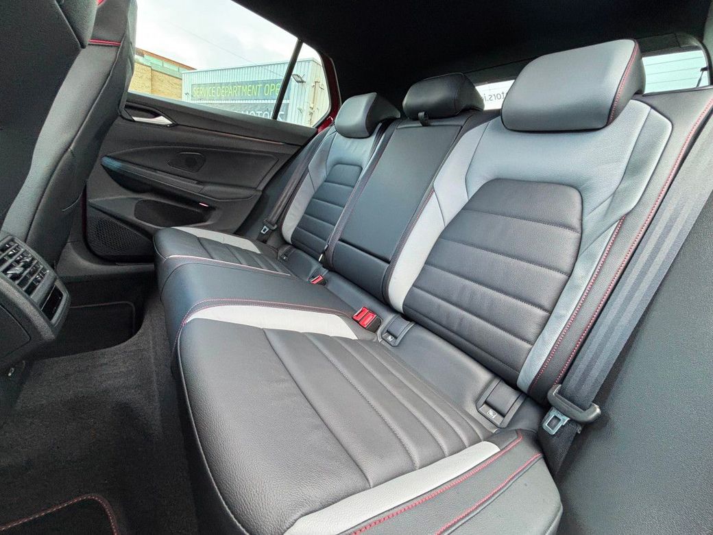 2025 Volkswagen Golf