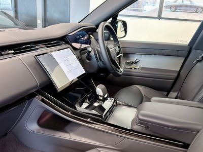 2025 Land Rover Range Rover Sport