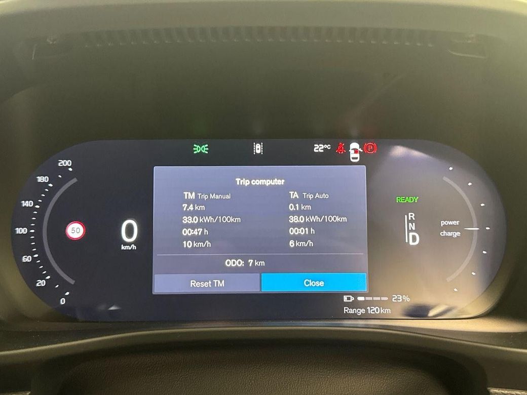 2026 Volvo EX40