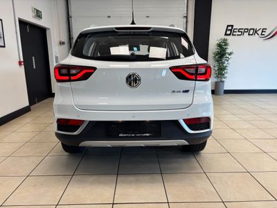 2021 MG ZS