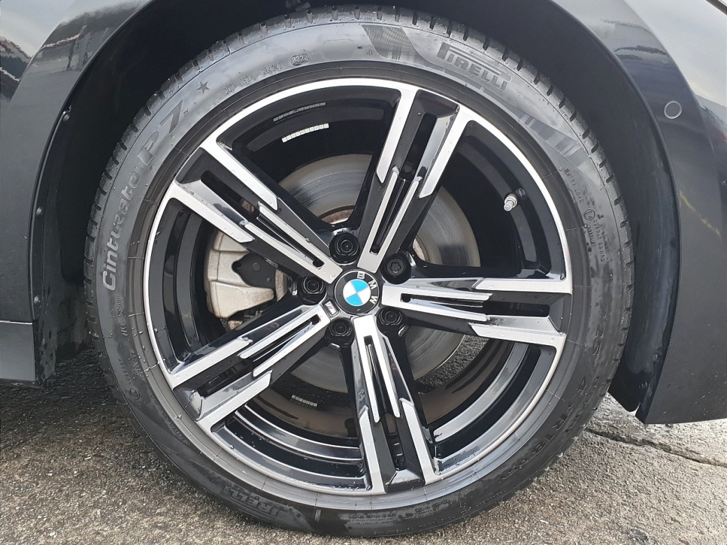 2025 BMW 330