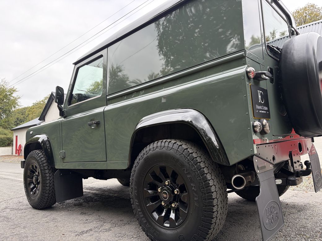 2015 Land Rover Defender 90