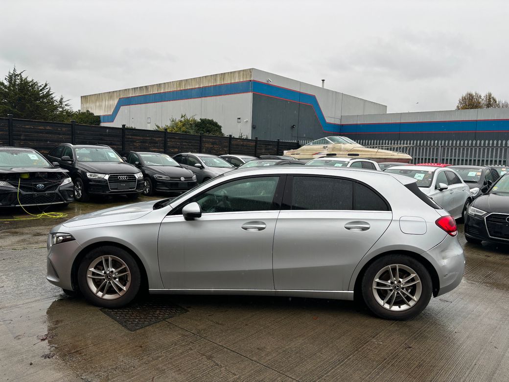 2019 Mercedes-Benz A 180