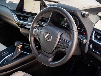2023 Lexus UX 250H