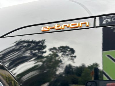 2022 Audi e-tron