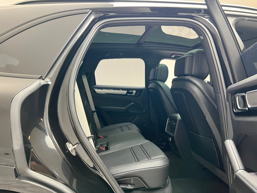 2023 Porsche Cayenne