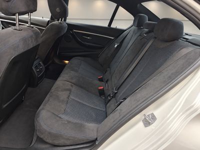 2018 BMW 320