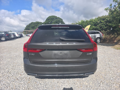 2020 Volvo V90