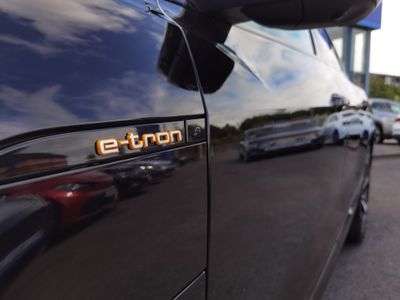 2022 Audi e-tron