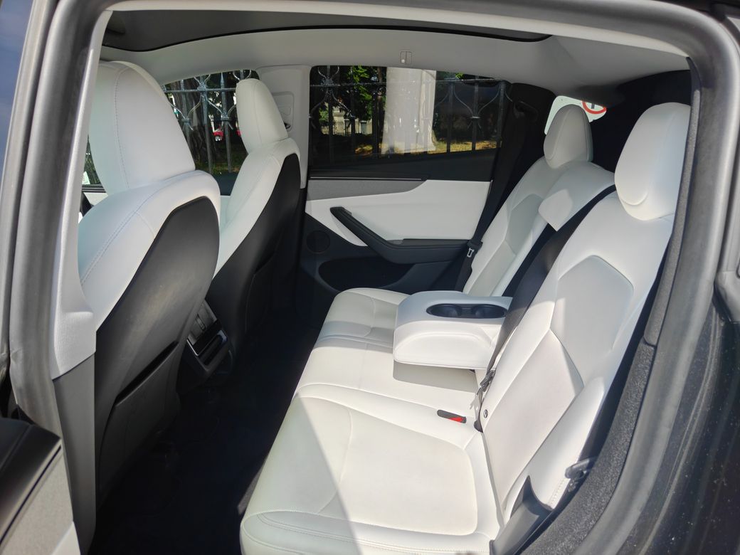 2025 Tesla Model Y