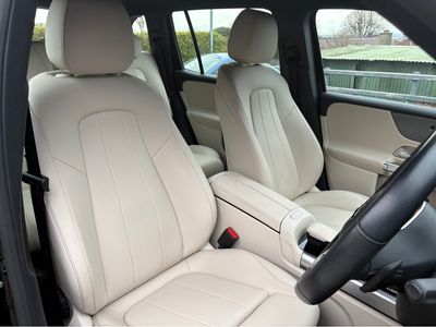 2022 Mercedes-Benz EQB